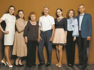 С первого взгляда и на всю жизнь. Супруги Касаткины в этом году отметили золотую свадьбу